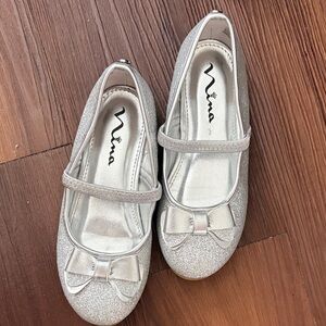 Nina Sparkly Silver Kids Dress Shoes